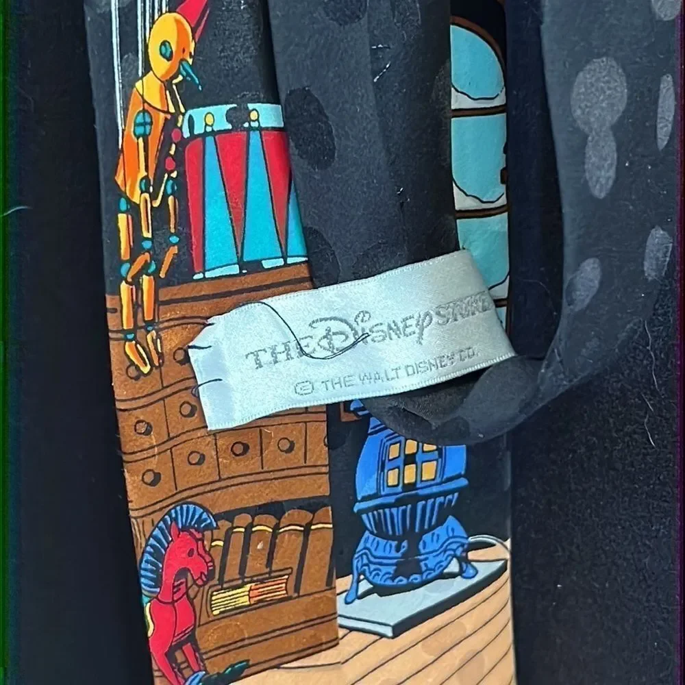Disney Store Micky Mouse in Santa’s Workshop Silk Neck Tie